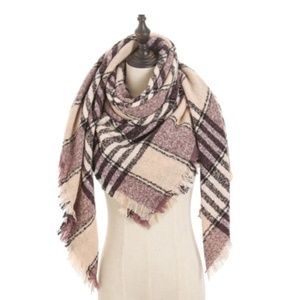 NWT Plaid Blanket Scarf Wrap